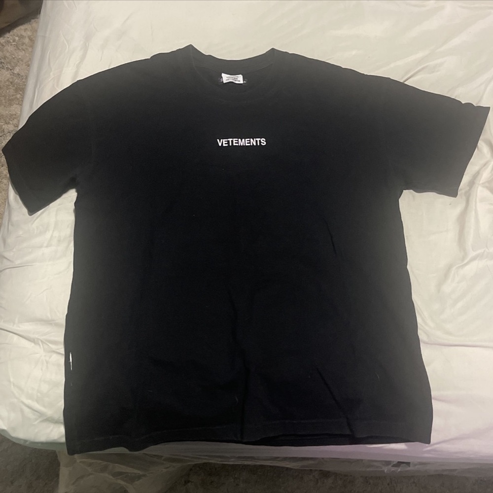 Vetements Tee